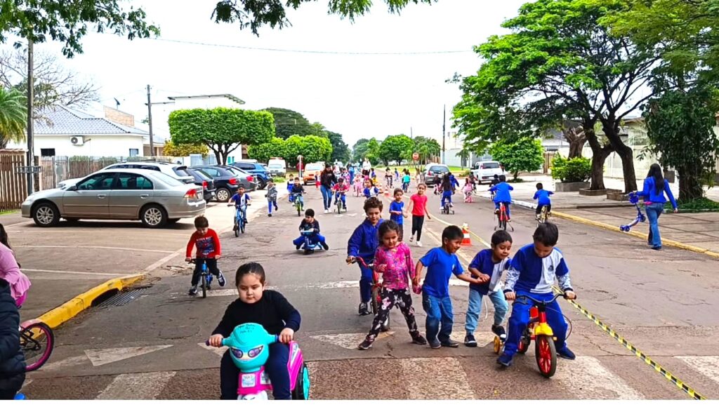 Escola Rachid Saldanha Derzi une conscientização no trânsito e valorização da vida em ações especiais Escola Rachid Saldanha Derzi une conscientização no trânsito e valorização da vida em ações especiais