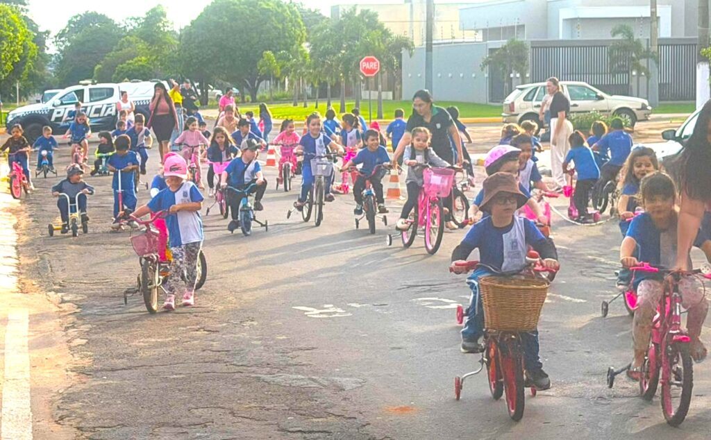 Escola Rachid Saldanha Derzi une conscientização no trânsito e valorização da vida em ações especiais Escola Rachid Saldanha Derzi une conscientização no trânsito e valorização da vida em ações especiais