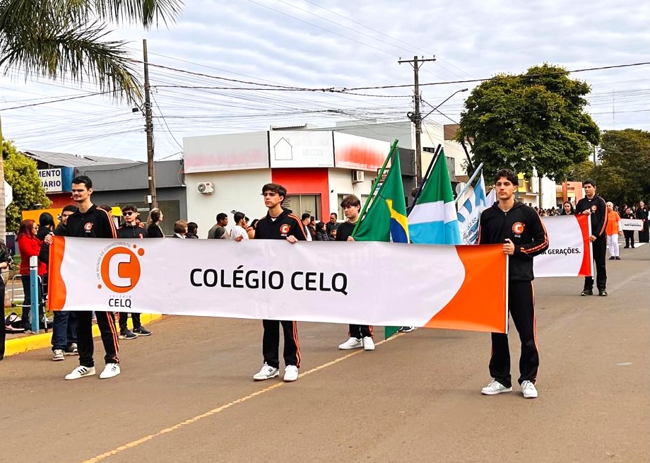 Escolas dão brilho especial ao Desfile Cívico de 7 de Setembro em Amambai