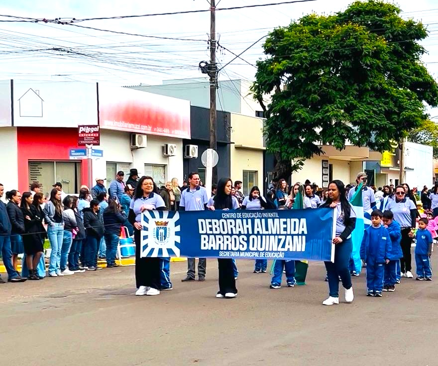 Escolas dão brilho especial ao Desfile Cívico de 7 de Setembro em Amambai