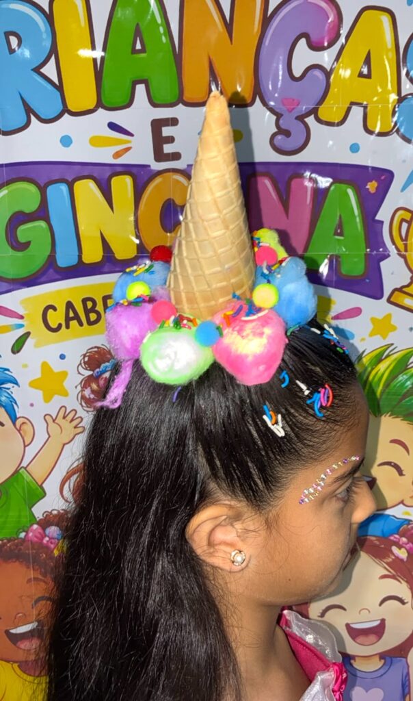 Dia do Cabelo Maluco vira atração nas escolas de Amambai e encanta as crianças