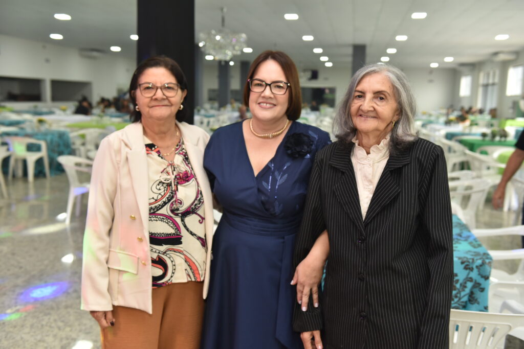 SIMTED de Amambai reúne profissionais da educação em confraternização especial
