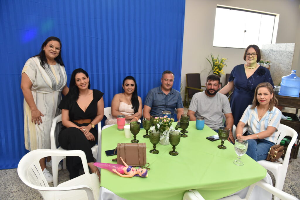 SIMTED de Amambai reúne profissionais da educação em confraternização especial