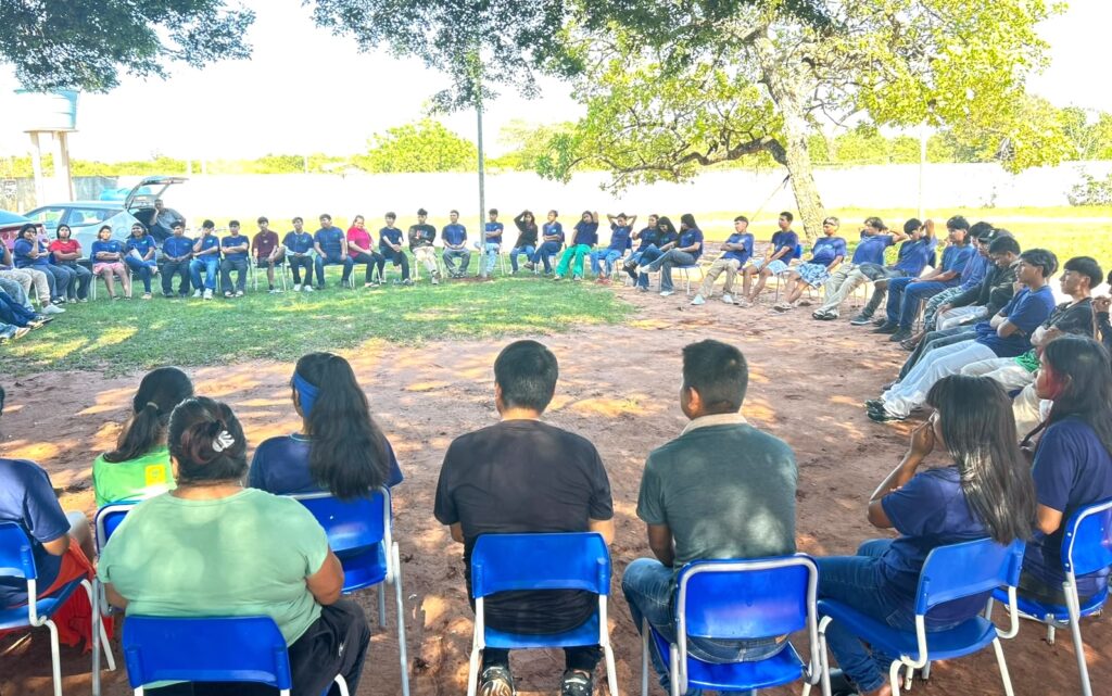 UFGD realiza ação pedagógica na Escola Estadual Indígena Mbo'eroy Guarani Kaiowá UFGD realiza ação pedagógica na Escola Estadual Indígena Mbo'eroy Guarani Kaiowá