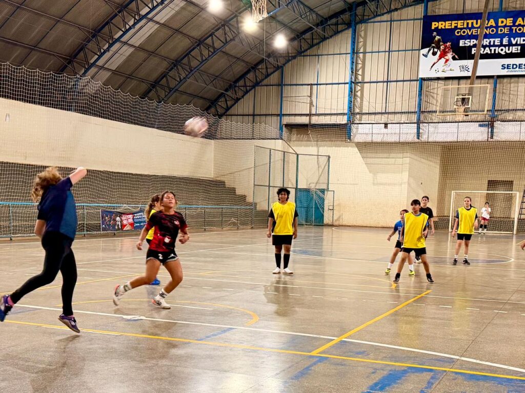 Instituto Eduardo Dutra Lescano abre caminhos para meninas no futsal feminino em Amambai Instituto Eduardo Dutra Lescano abre caminhos para meninas no futsal feminino em Amambai