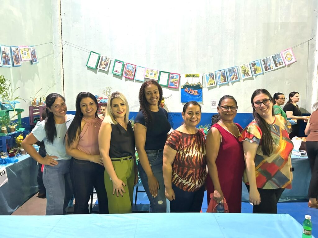 Festa da Família reúne comunidade escolar na Escola Municipal Júlio Manvailer Festa da Família reúne comunidade escolar na Escola Municipal Júlio Manvailer