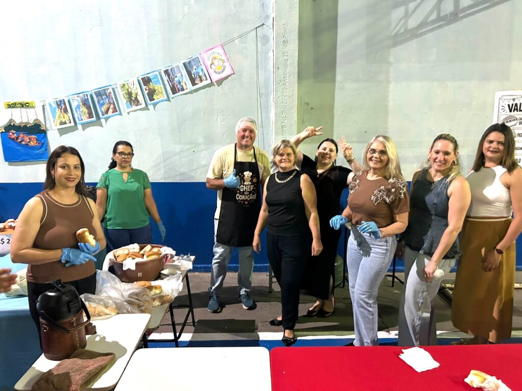 Festa da Família reúne comunidade escolar na Escola Municipal Júlio Manvailer Festa da Família reúne comunidade escolar na Escola Municipal Júlio Manvailer