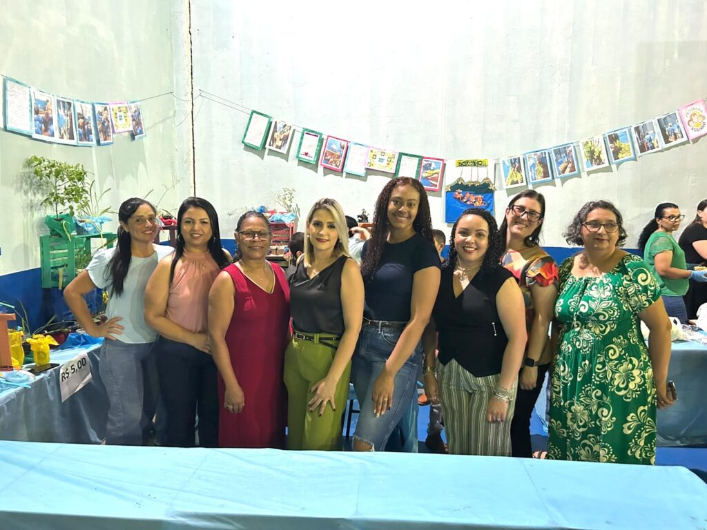 Festa da Família reúne comunidade escolar na Escola Municipal Júlio Manvailer Festa da Família reúne comunidade escolar na Escola Municipal Júlio Manvailer