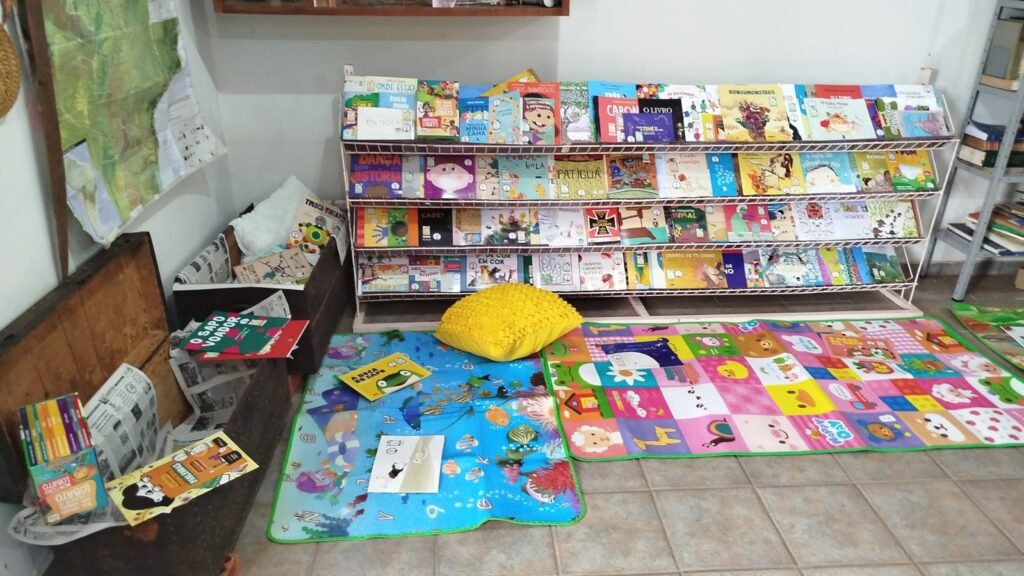 1ª Semana Literária da Biblioteca Comunitária Muriama de Oliveira Mascarenhas aproxima crianças do universo da leitura em Amambai