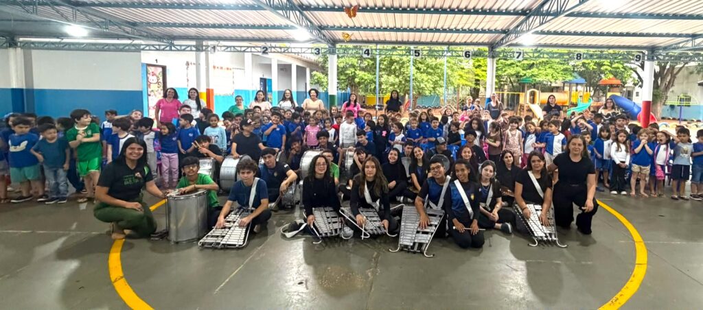 Escola Municipal Dr. Rachid Saldanha Derzi celebra o Dia do Funcionário Público, o Dia do Professor e a Semana Literária Escola Municipal Dr. Rachid Saldanha Derzi celebra o Dia do Funcionário Público, o Dia do Professor e a Semana Literária