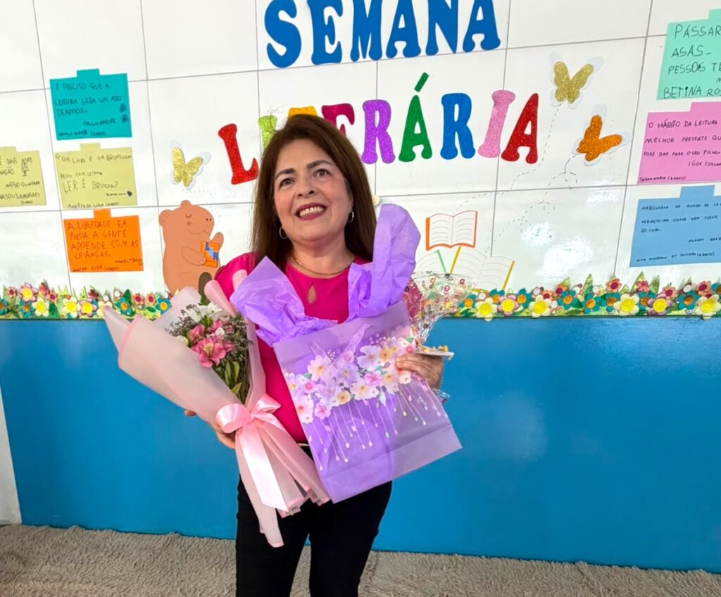 Escola Municipal Dr. Rachid Saldanha Derzi celebra o Dia do Funcionário Público, o Dia do Professor e a Semana Literária Escola Municipal Dr. Rachid Saldanha Derzi celebra o Dia do Funcionário Público, o Dia do Professor e a Semana Literária