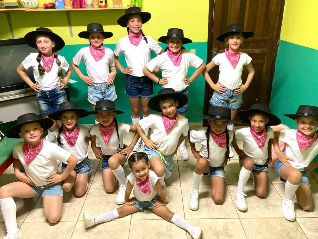 Instituto Eduardo Dutra Lescano desenvolve talentos e nutre esperanças de um futuro promissor Instituto Eduardo Dutra Lescano desenvolve talentos e nutre esperanças de um futuro promissor