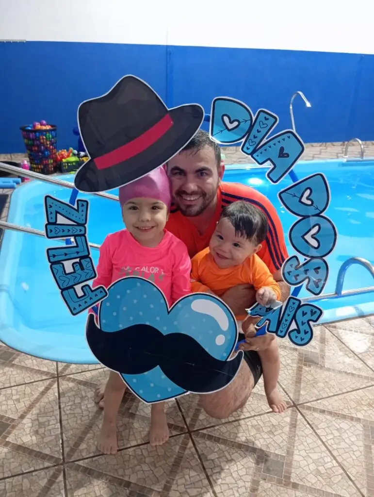 AQUATUBE: Natação Infantil e Hidroginástica - Saúde e Segurança em Foco AQUATUBE: Natação Infantil e Hidroginástica - Saúde e Segurança em Foco