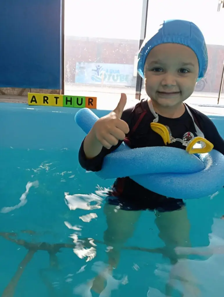 AQUATUBE: Natação Infantil e Hidroginástica - Saúde e Segurança em Foco AQUATUBE: Natação Infantil e Hidroginástica - Saúde e Segurança em Foco