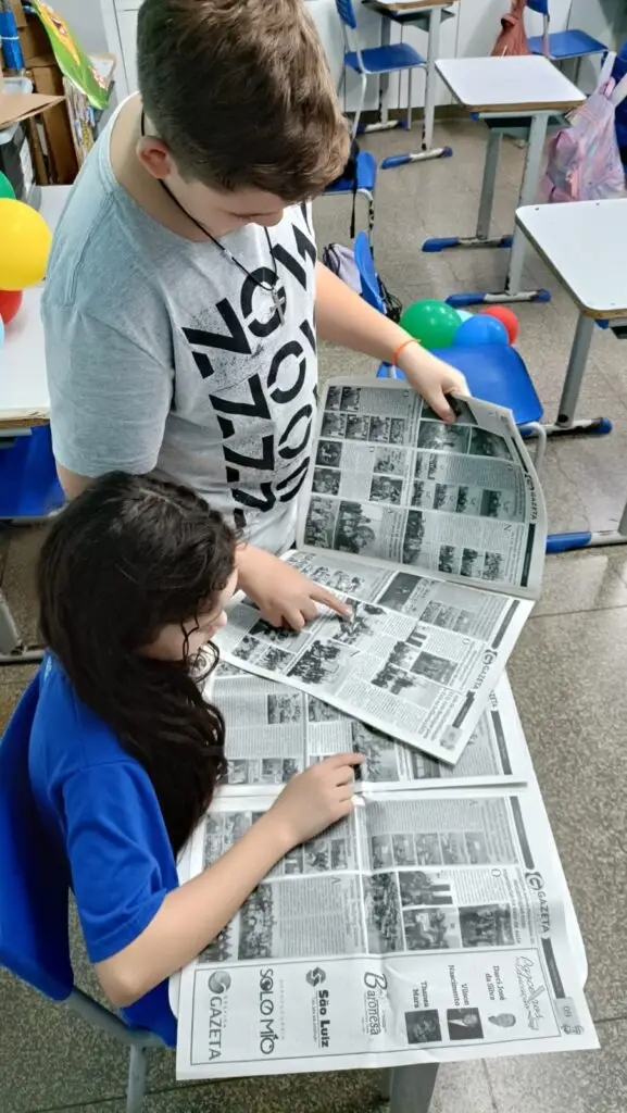 Escola Municipal Flávio Derzi utiliza o jornal em atividades pedagógicas Escola Municipal Flávio Derzi utiliza o jornal em atividades pedagógicas