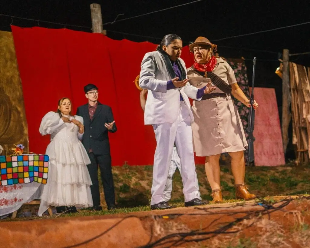 Luzes da Ribalta – Grupo de Teatro Luzes da Ribalta – Grupo de Teatro