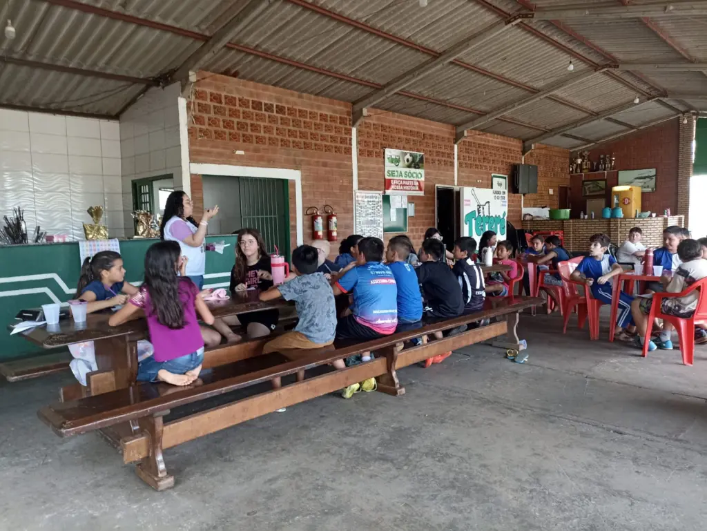 Jovens Empreendedores Primeiros Passos na sala de aula Jovens Empreendedores Primeiros Passos na sala de aula