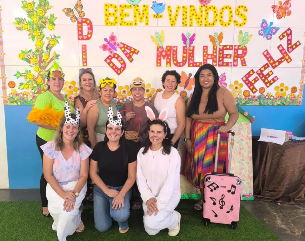 O Teatro na Educação Infantil O Teatro na Educação Infantil