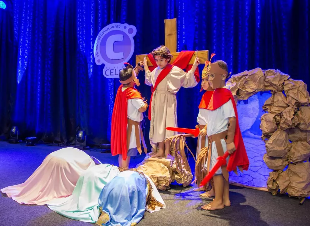 Cantata de Páscoa celebra vida, amor e esperança no Colégio CELQ Cantata de Páscoa celebra vida, amor e esperança no Colégio CELQ