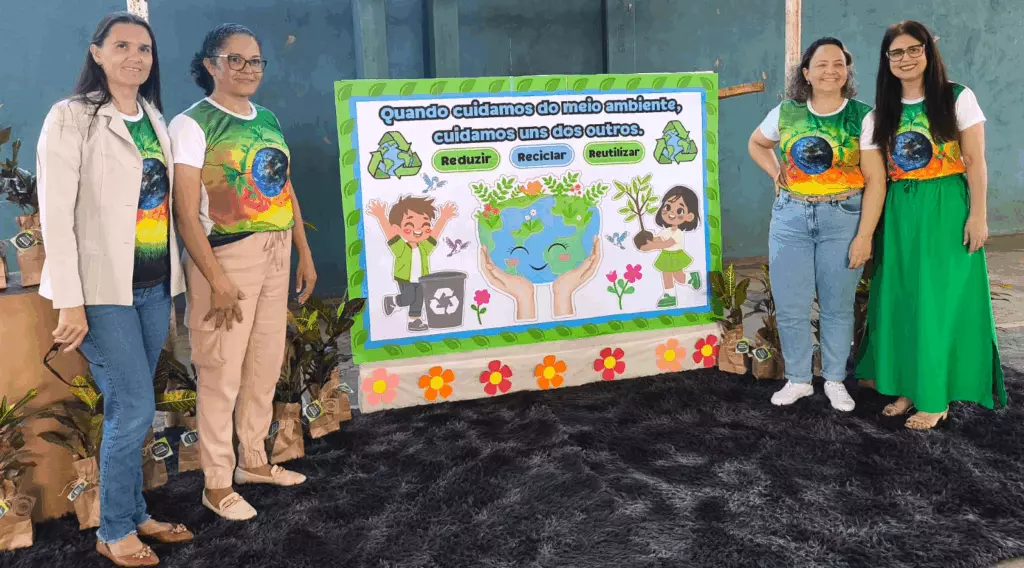 Educação Ambiental em Destaque: Escola Promove Exposição para Conscientização Ecológica