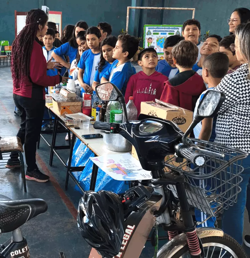 Educação Ambiental em Destaque: Escola Promove Exposição para Conscientização Ecológica
