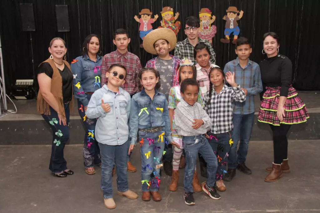 Festa Cultural na APAE Festa Cultural na APAE