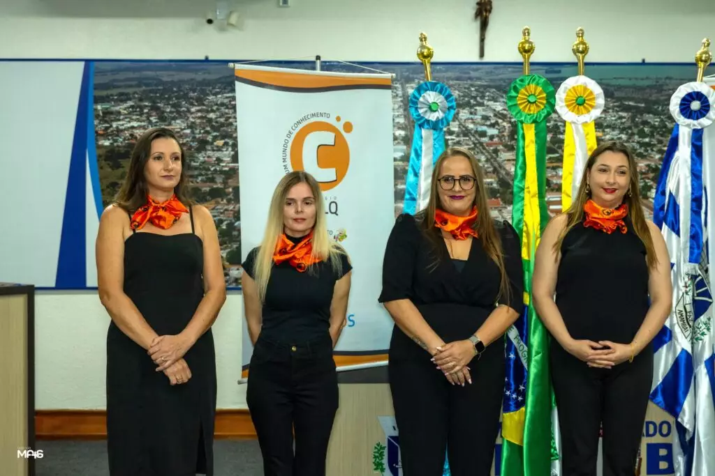 CELQ brilha em Olimpíada Internacional e celebra conquistas em cerimônia especial