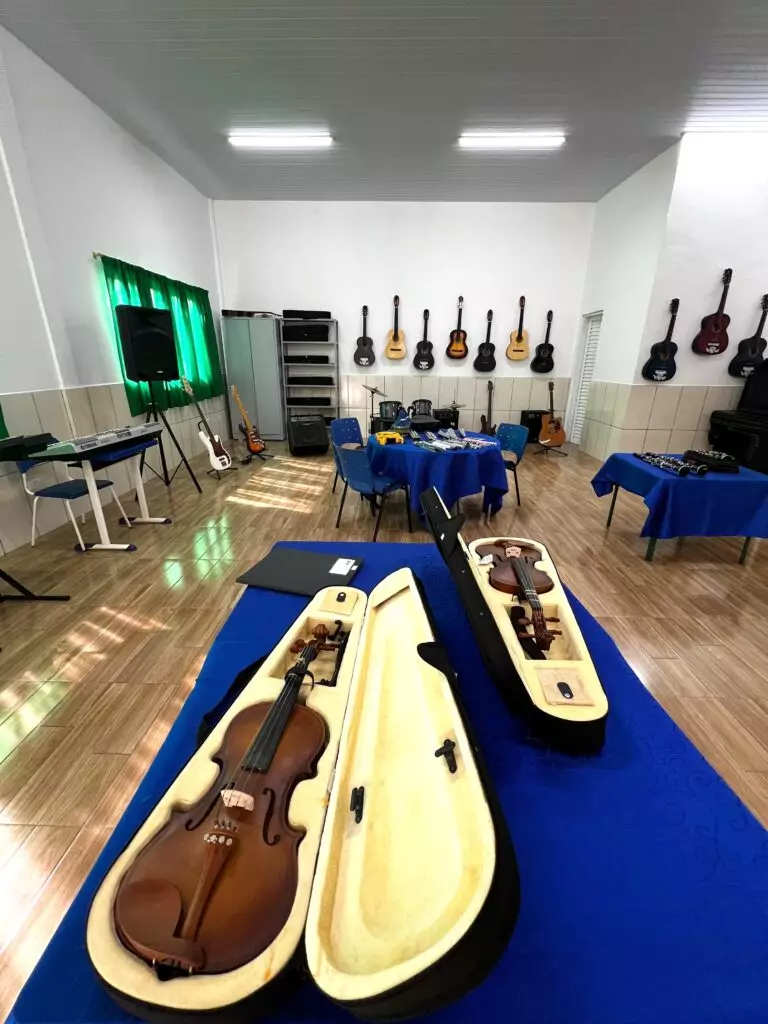 E.M. Mitã Rory inaugura Sala de Música Margarida Gennari Bernardes