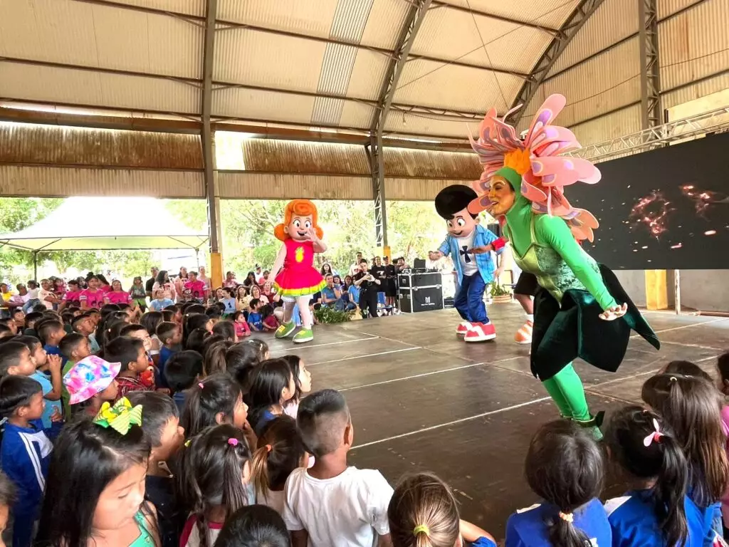 “Poty”, a flor Guarani Kaiowá: nova personagem do grupo 3 Palavrinhas é lançada em Amambai