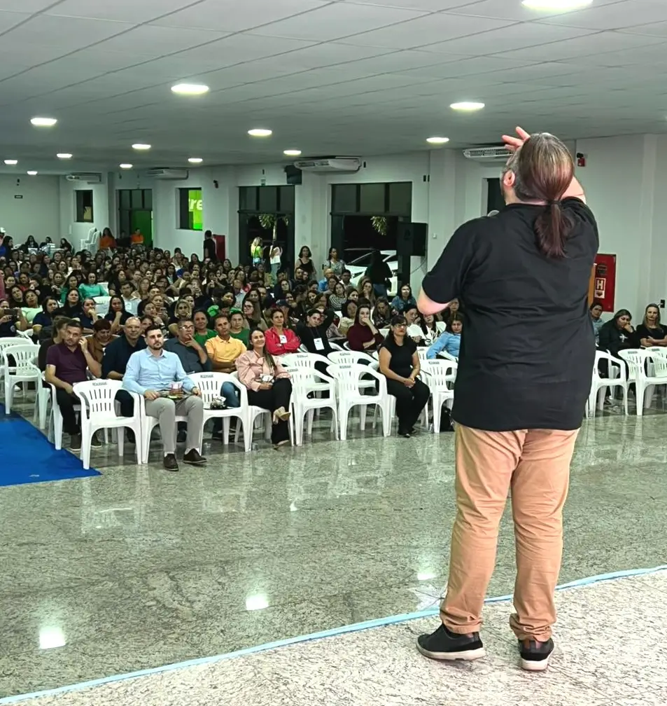 Educação que inspira: Encontro Formativo reúne talentos, cultura e compromisso em Amambai