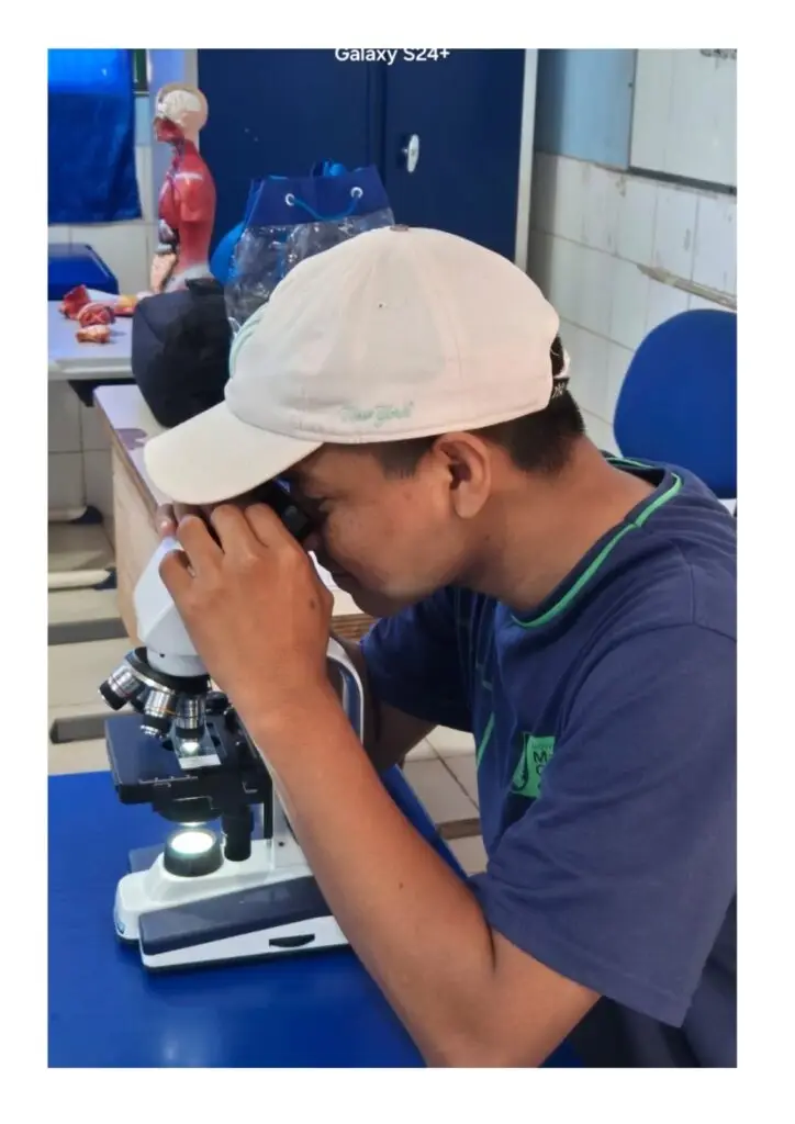 Saberes Ancestrais e Futuro Profissional: A Revolução nas Escolas Indígenas Saberes Ancestrais e Futuro Profissional: A Revolução nas Escolas Indígenas