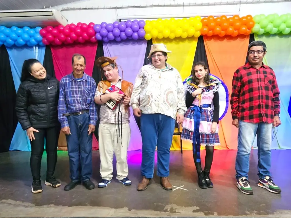 Festa das Cores promove inclusão, cultura e protagonismo estudantil na APAE de Amambai