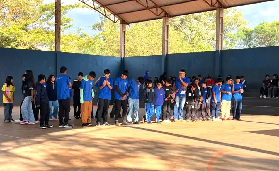 Pensar em alternativa para atrair atenção das crianças e evitar a evasão escolar é valorizar a vida