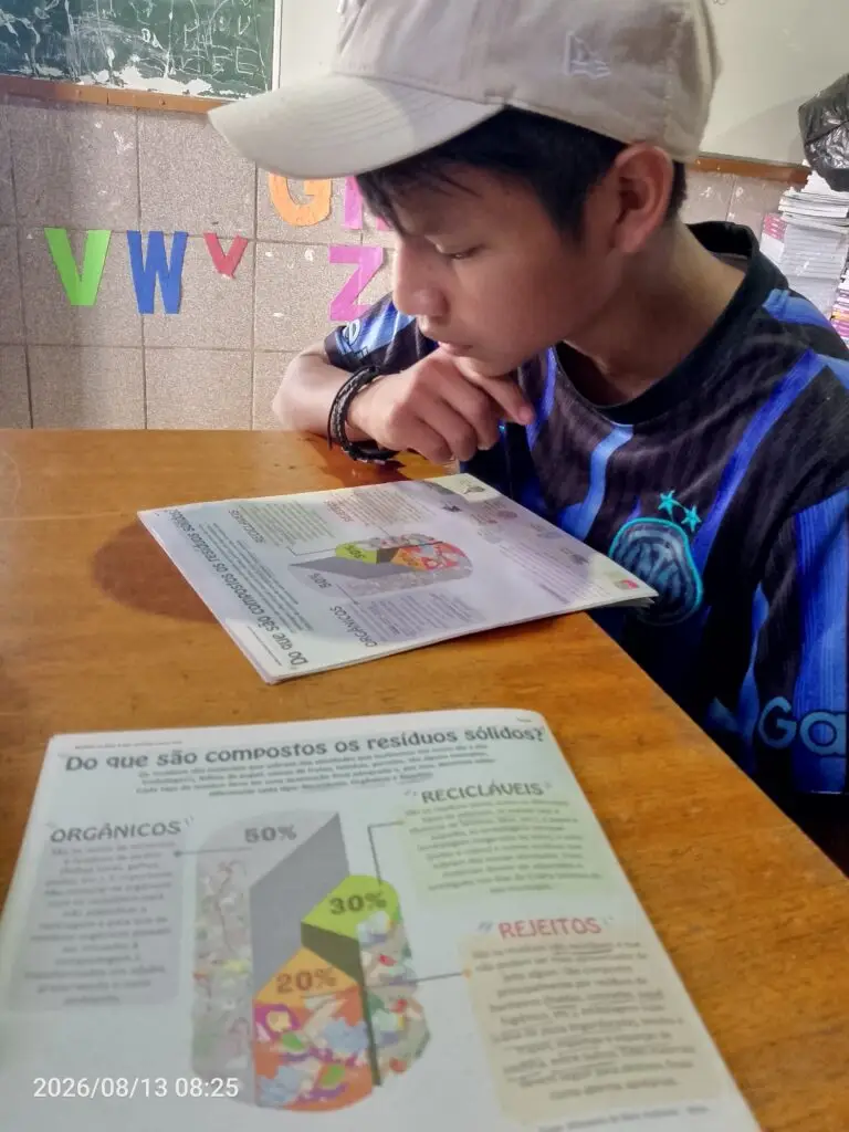 Trabalho de setembro na Escola Tupã’i Ñandeva e sua extensão Jaguari Trabalho de setembro na Escola Tupã’i Ñandeva e sua extensão Jaguari