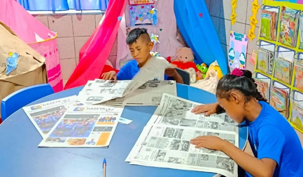 Escola Tupã I Nãndeva transforma o jornal em espaço de divulgação e aprendizagem Escola Tupã I Nãndeva transforma o jornal em espaço de divulgação e aprendizagem