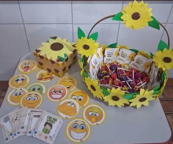 Escola Municipal Marlene Vilarinho de Albuquerque promove ações de valorização da vida durante o Setembro Amarelo Escola Municipal Marlene Vilarinho de Albuquerque promove ações de valorização da vida durante o Setembro Amarelo